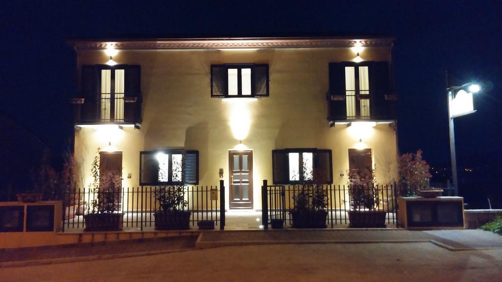 La Dimora Di Federico Hotel Castel Lagopesole Ngoại thất bức ảnh